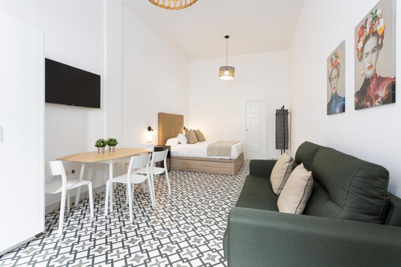 Holidays2Malaga Picasuss Loft New Built Close Huelin Beach And Promenade Экстерьер фото