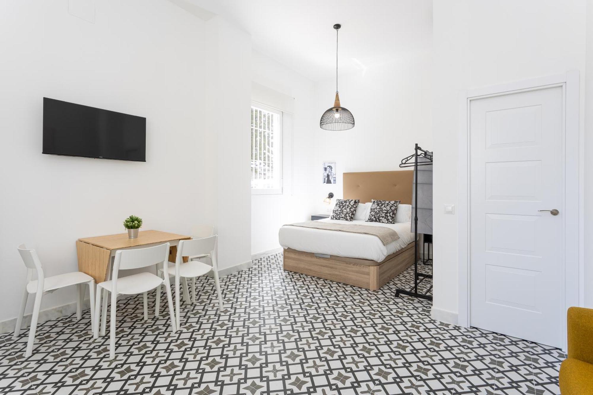 Holidays2Malaga Picasuss Loft New Built Close Huelin Beach And Promenade Экстерьер фото