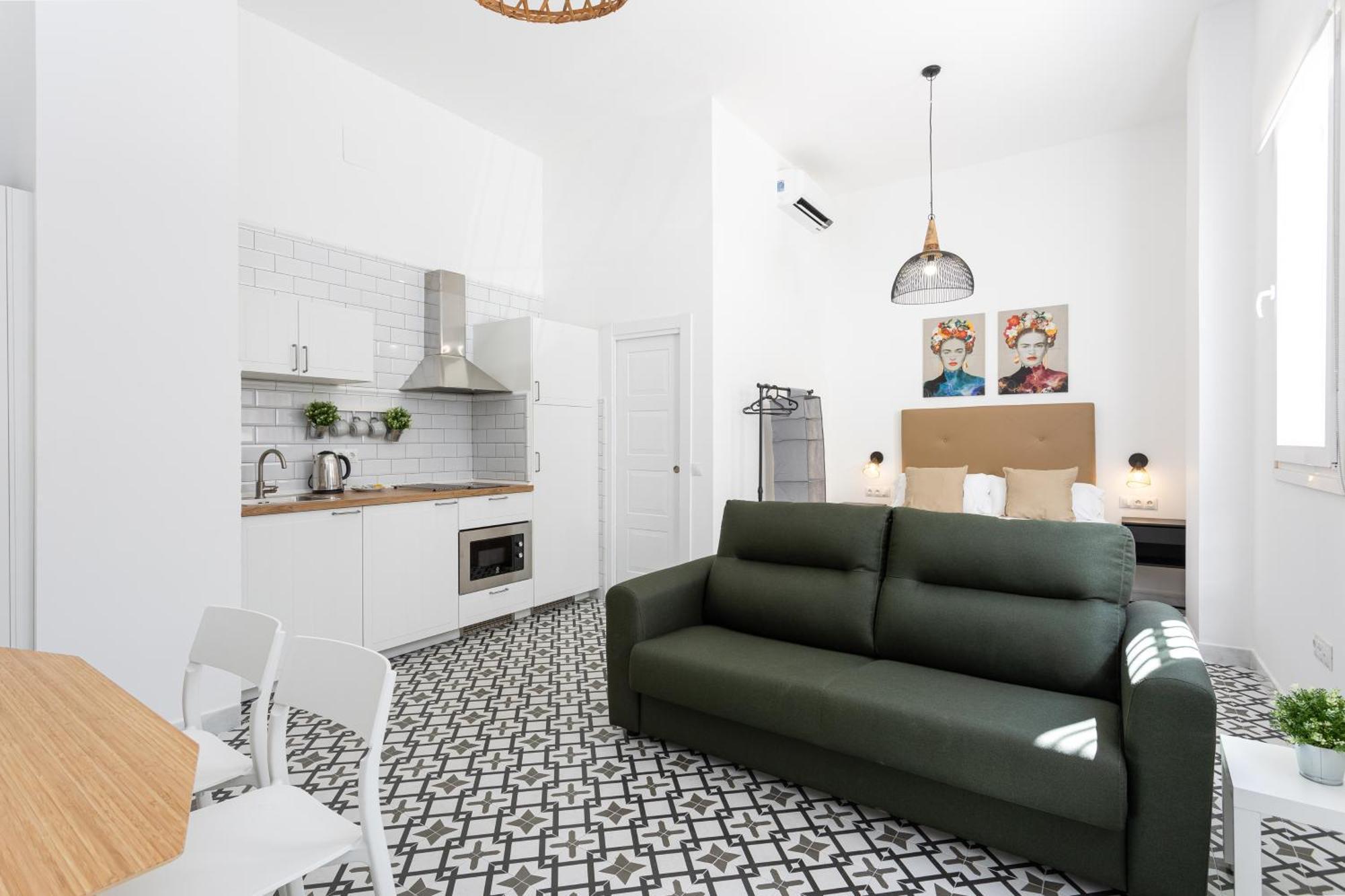 Holidays2Malaga Picasuss Loft New Built Close Huelin Beach And Promenade Экстерьер фото